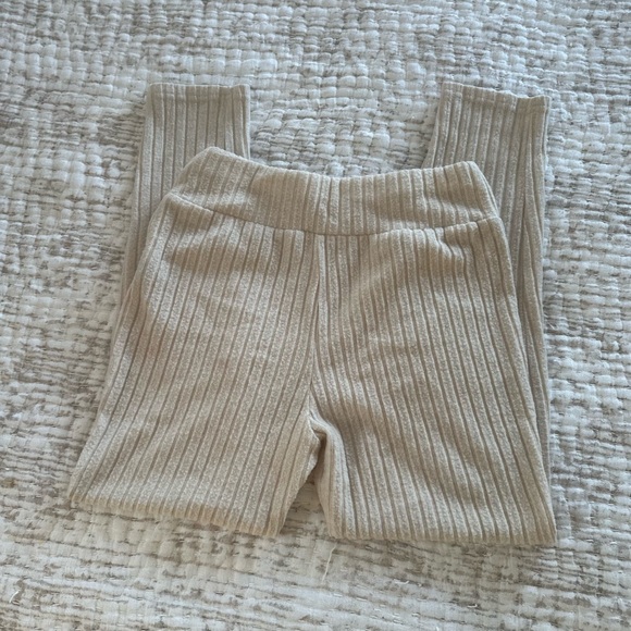 Lounge Set - Picture 5 of 7